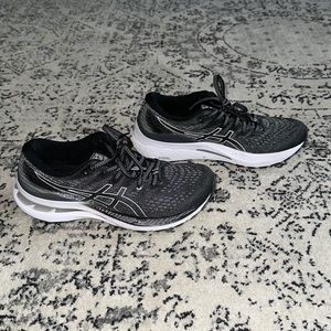ASICS Gel-Kayano 28